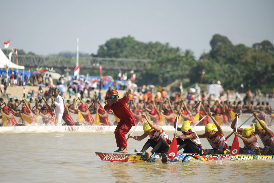 Festival Pacu Jalur 2026 Jadi Magnet Wisata, 204 Jalur Ramaikan Tepian Narosa Festival Pacu Jalur 2026 Jadi Magnet Wisata, 204 Jalur Ramaikan Tepian Narosa