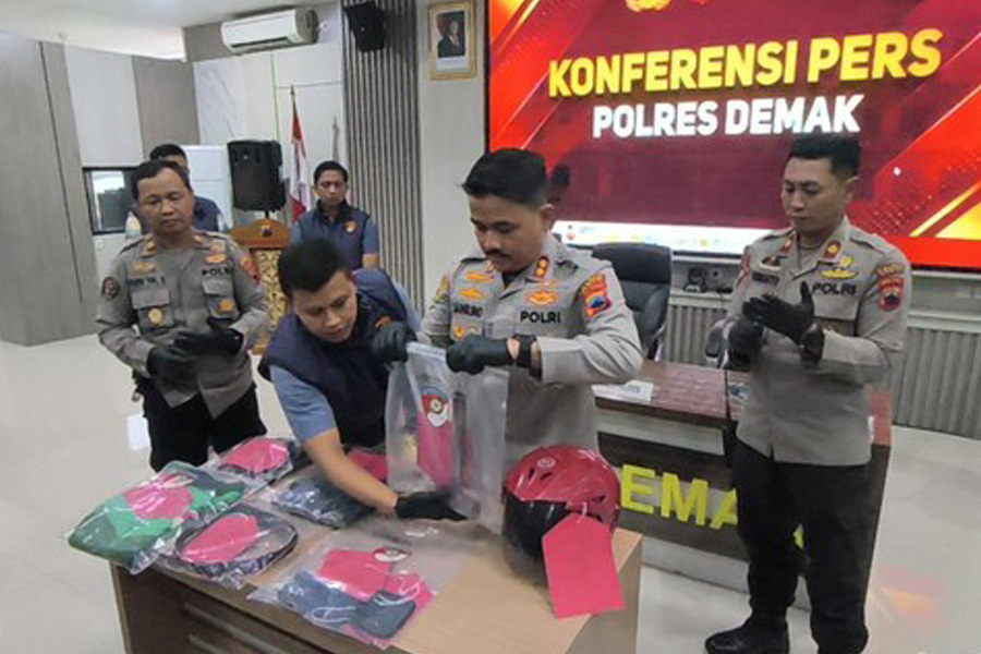 Polisi Ungkap Alasan Bambang Bunuh Sri Lestari di Pos Ronda Demak Polisi Ungkap Alasan Bambang Bunuh Sri Lestari di Pos Ronda Demak