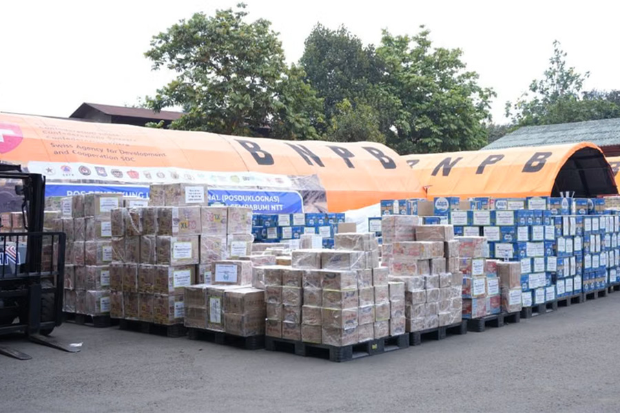 Bantuan Rp1,7 Miliar Disalurkan untuk Warga Terdampak Gempa di NTT Bantuan Rp1,7 Miliar Disalurkan untuk Warga Terdampak Gempa di NTT