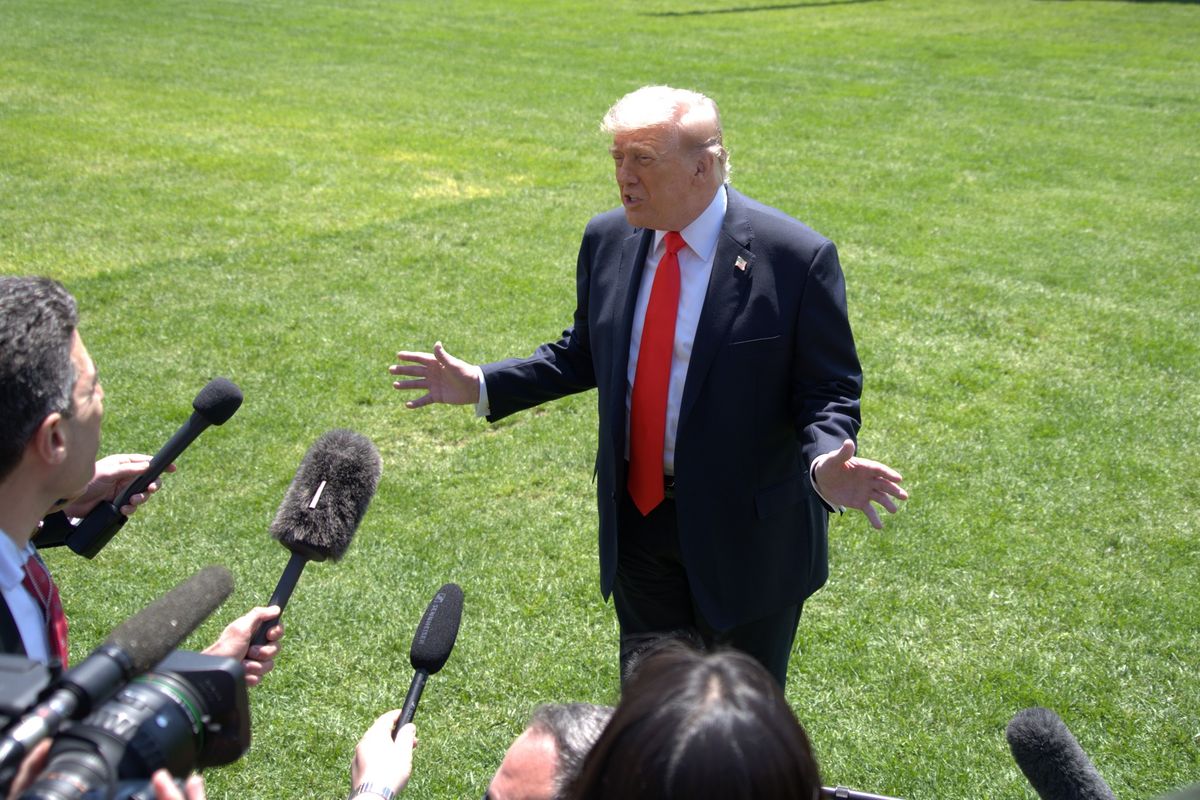 26 Negara Bagian AS Gugat Pemerintahan Trump soal Aturan Efisiensi Bahan Bakar 26 Negara Bagian AS Gugat Pemerintahan Trump soal Aturan Efisiensi Bahan Bakar