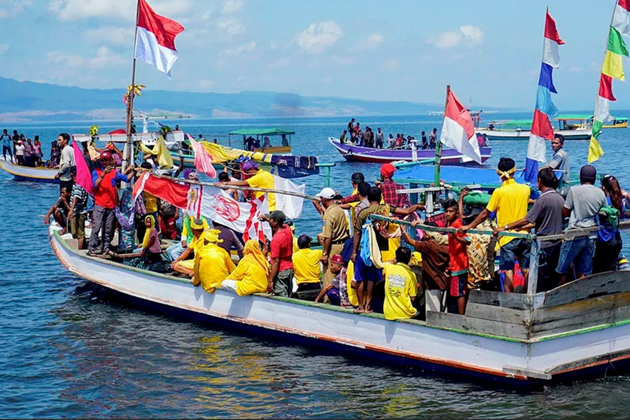 Parade Laut Tanimbar Kenalkan Ragam Budaya dari 10 Kecamatan