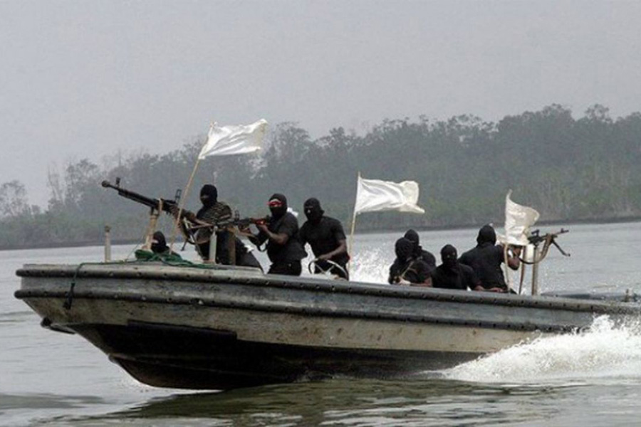 Dua Perompak Kapal di Perairan Banten Ditangkap, Suku Cadang Senilai Rp200 Juta Jadi Incaran Dua Perompak Kapal di Perairan Banten Ditangkap, Suku Cadang Senilai Rp200 Juta Jadi Incaran