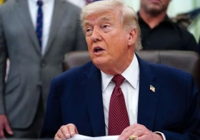 Trump Kecewa pada Kelompok Kurdi, Klaim Distribusi Senjata untuk Oposisi Iran Gagal