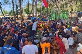 Tradisi Grebeg Suro di Pantai Gemah Jadi Strategi Warga Dongkrak Wisata Tulungagung