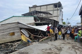 Longsor Susulan Terjang Kuala Enok Inhil, Enam Rumah dan Dua Lapak Usaha Rusak Berat