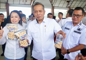 Menpar Dorong Integrasi Pokdarwis dan Koperasi untuk Perkuat Ekonomi Desa Wisata Belitung
