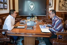 Seskab dan Mendikti Bahas Penguatan Beasiswa Garuda