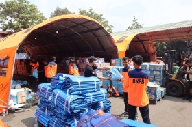 BNPB Distribusikan 777,7 Ton Bantuan Gempa NTT Melalui Dua Jalur Udara