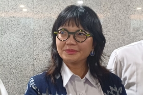 Wamen Stella Christie Ajak Siswa Biasakan Berpikir Ilmiah Sejak Sekolah