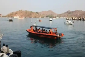 Hari Kedua Pencarian Korban KM Feronia, 63 Personel SAR Sisir Perairan Pulau Tatawa
